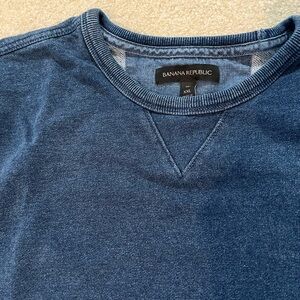 Banana Republic Men's Navy Blue Crewneck Sweatshirt